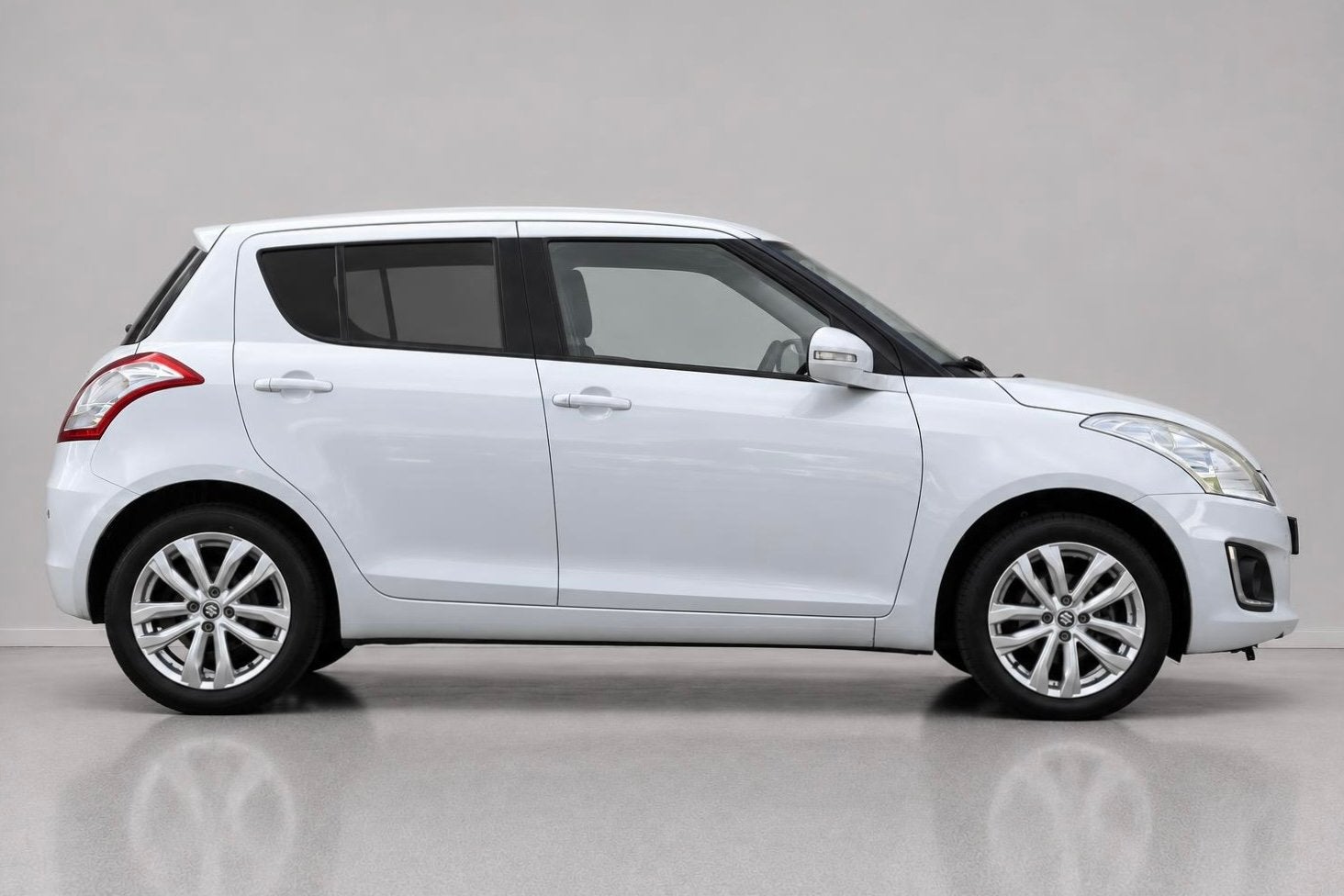Suzuki Swift EDITION AIRCO / CRUISE CONTR / LEDER / LED ..., Auto's, Voorwielaandrijving, 94 pk, Gebruikt, 1242 cc