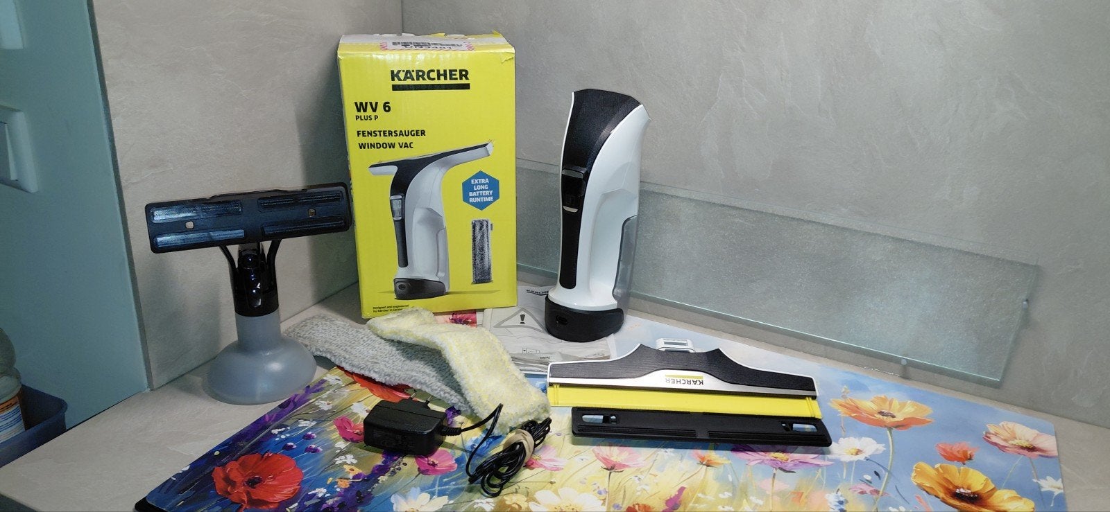 Kärcher WV 6 Plus P Window Vac - Zo goed als nieuw, Ophalen of Verzenden, Zo goed als nieuw, Waterstofzuiger