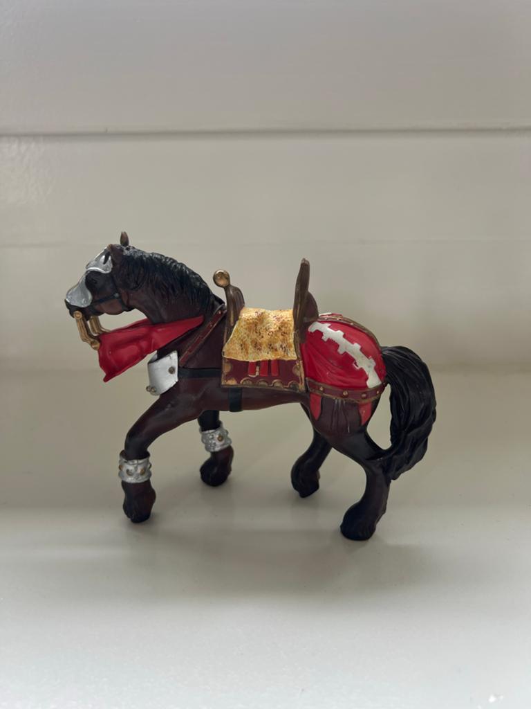 Schleich Ridderpaard met Harnas - Speelgoed Paard, Verzamelen, Dierenverzamelingen, Zo goed als nieuw, Beeldje of Figuurtje, Paard