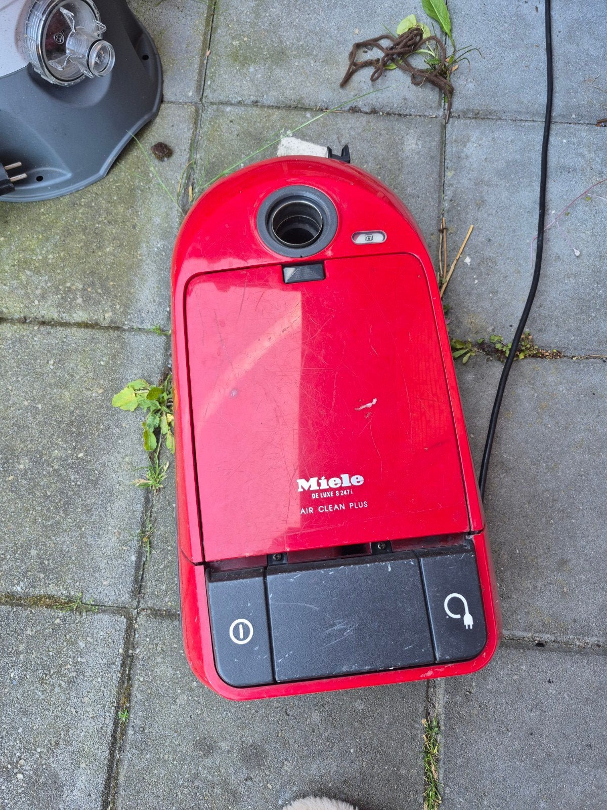 Miele stofzuiger Voor onderdelen, Ophalen