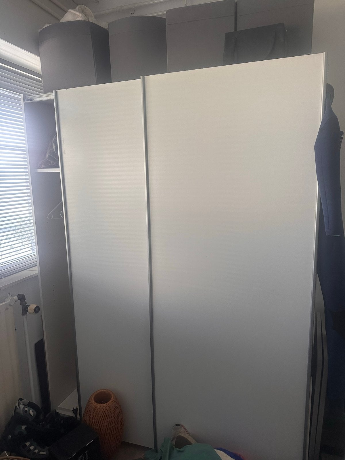 Gratis: Gebruikte schuifdeur kledingkast 2 meter, Ophalen, Gebruikt, 200 cm of meer, Met deur(en)