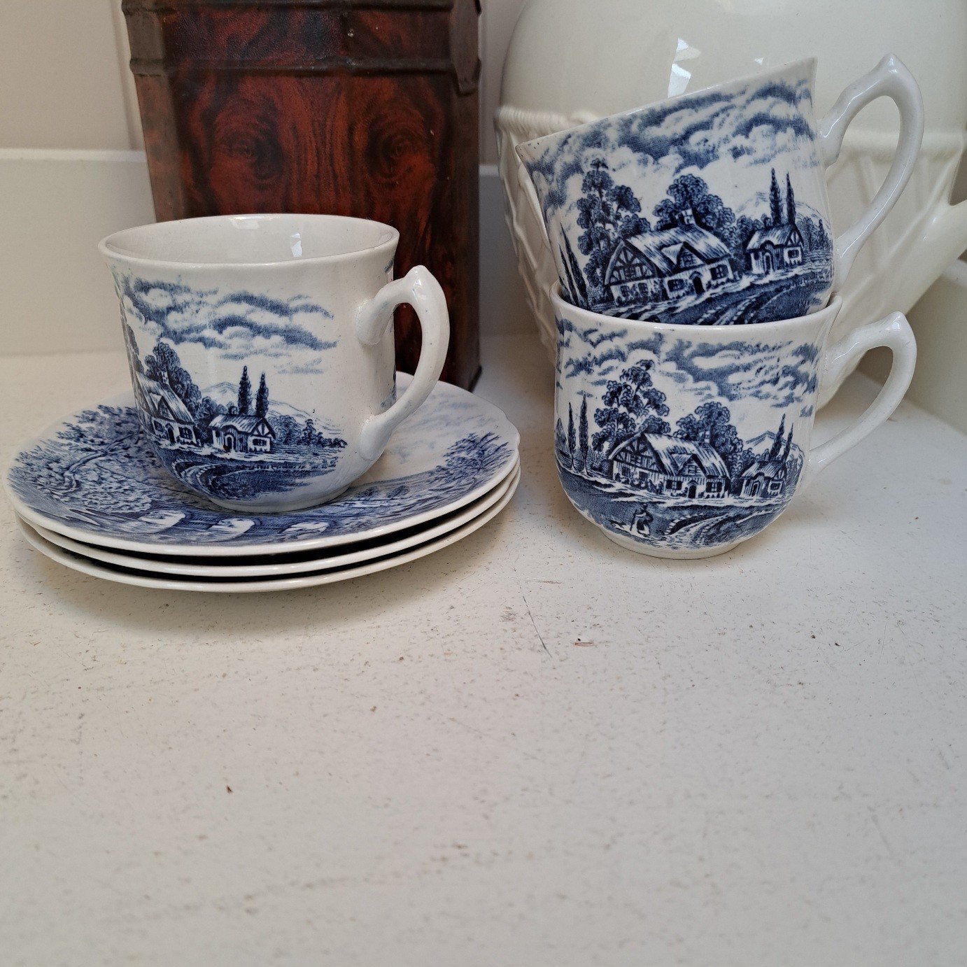 3 Engelse Aardewerk kop en schotels blauw NIEUWSTAAT, Ophalen of Verzenden