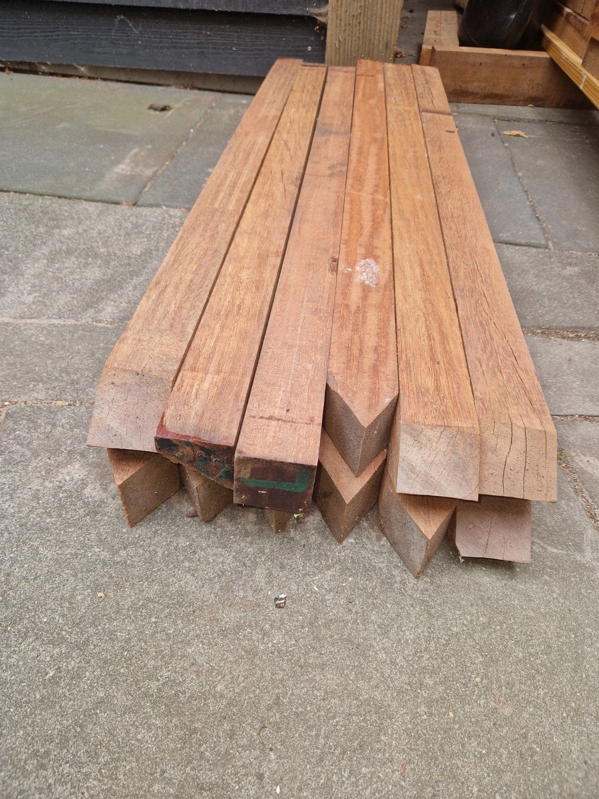 Piketpaaltjes, Doe-het-zelf en Verbouw, Hout en Planken, Ophalen, Nieuw, 50 mm of meer, Balk
