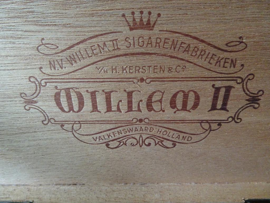 oude houten sigarendoos  willem 2, Ophalen of Verzenden, Gebruikt, Tabaksdoos of Verpakking