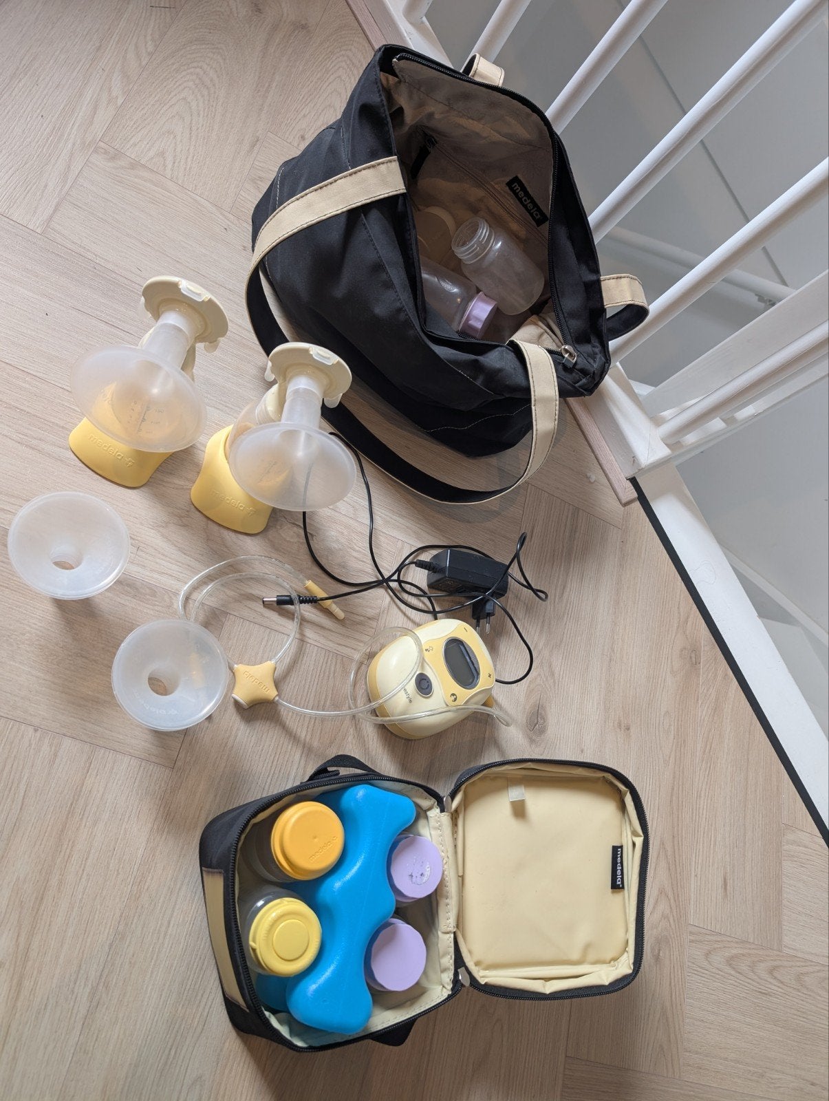 Medela Freestyle dubbele elektrische borstkolf, Ophalen, Gebruikt