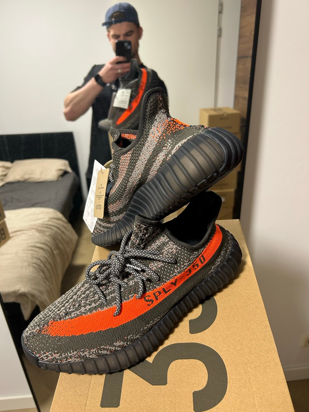 Adidas Yeezy Boost 350 size 44 EU, Ophalen of Verzenden, Nieuw, Overige kleuren, Sneakers of Gympen