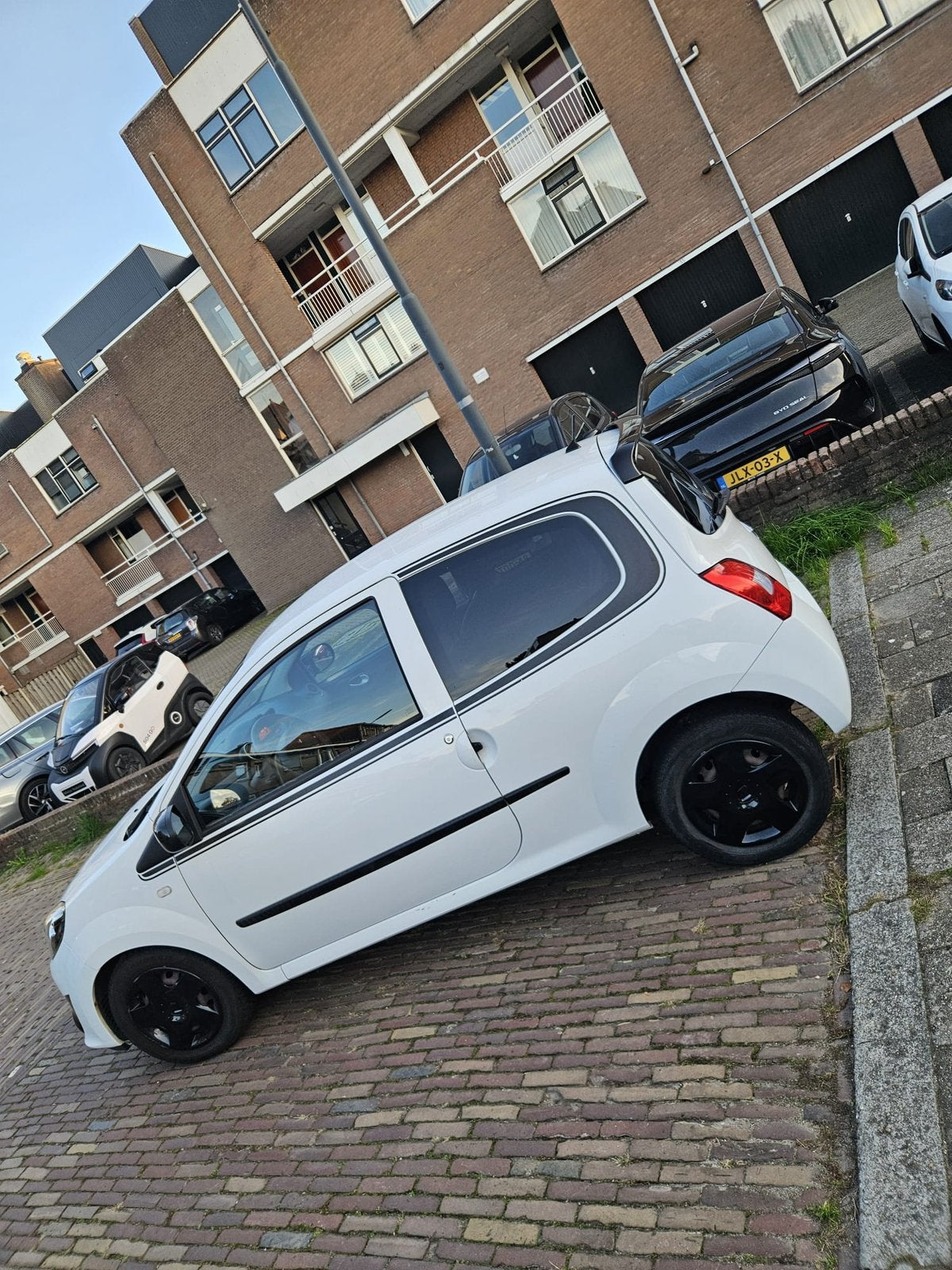 Renault Twingo 1.2 16V 2011 Wit, Auto's, 839 kg, Twingo, 74 pk, 4 cilinders