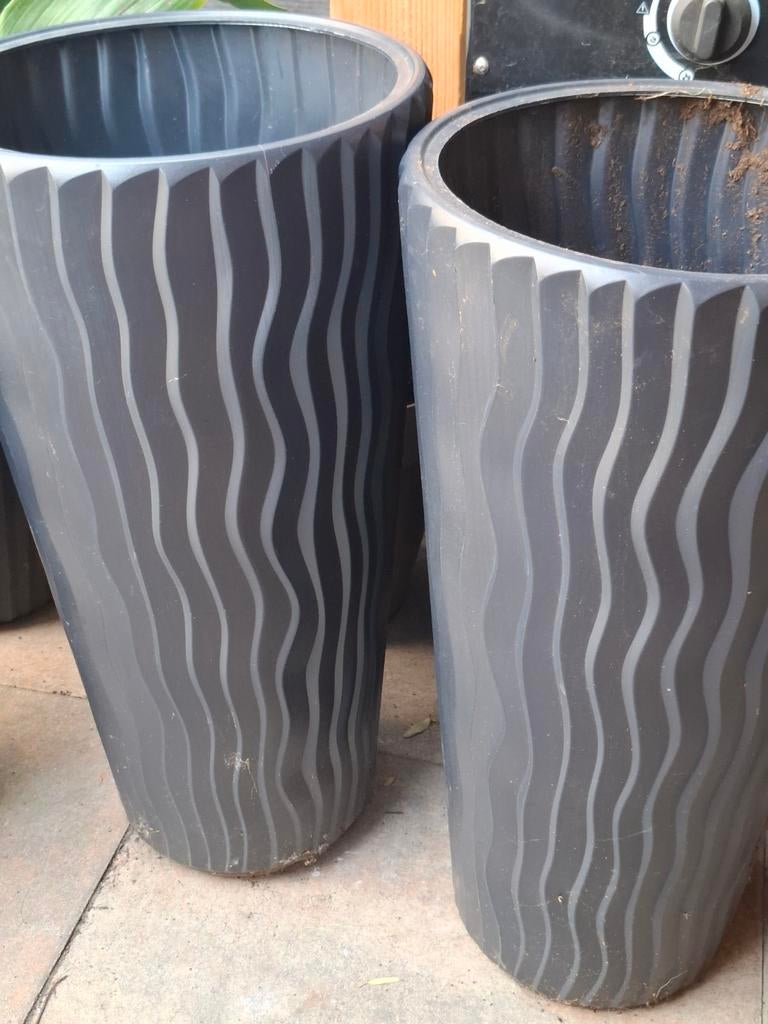 Set van 3 hoge zwarte potten, Tuin en Terras, Bloempotten, Ophalen, Rond, Kunststof, 40 tot 70 cm