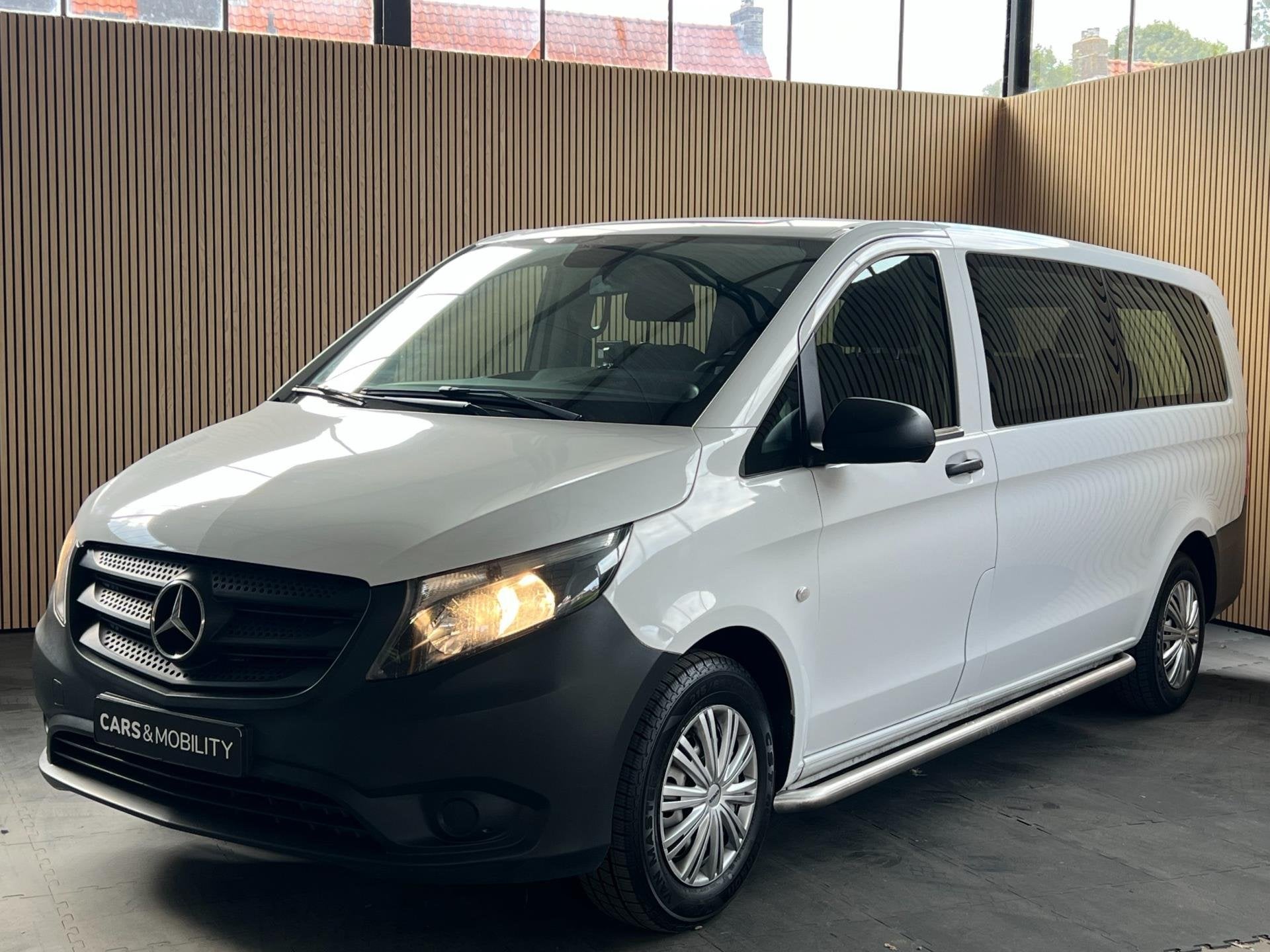 Mercedes-Benz Vito Tourer Extra lang – taxi klaar – dire, Auto's, Mercedes-Benz, Voorwielaandrijving, Stof, Gebruikt, 255 €/maand
