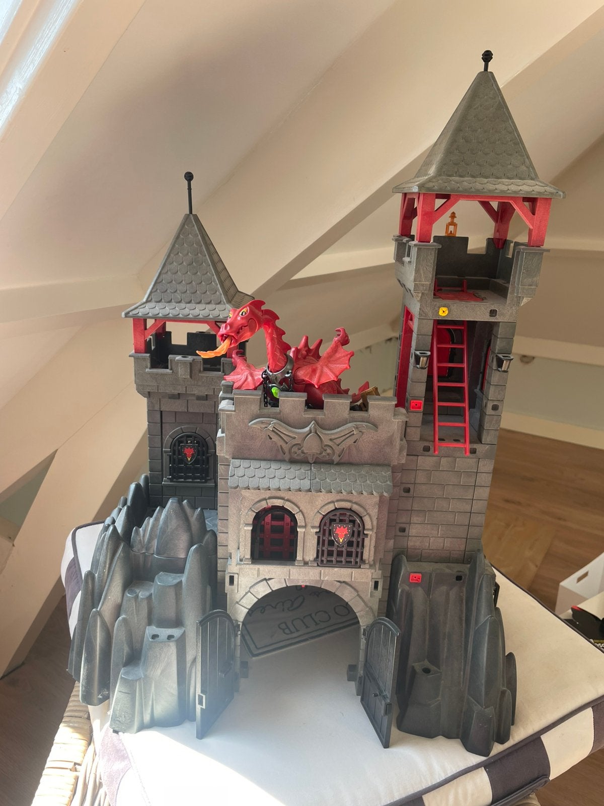 Groot Playmobil kasteel met draak, Ophalen, Gebruikt, Kasteel/Fort
