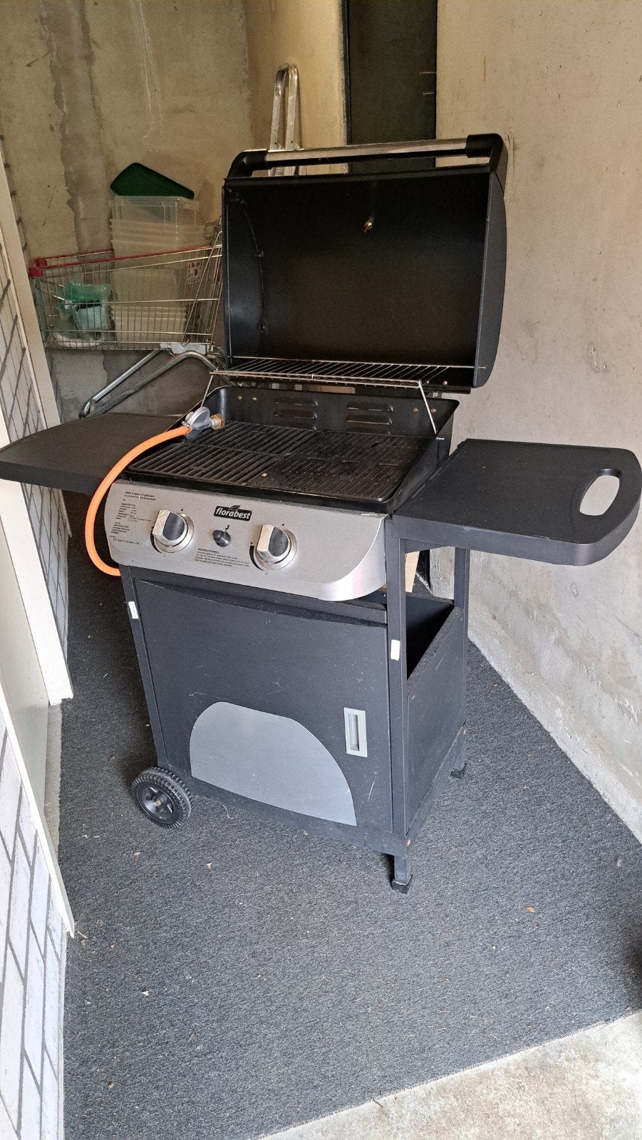 gas barbecue wegens verhuizing in de verkoop, Ophalen