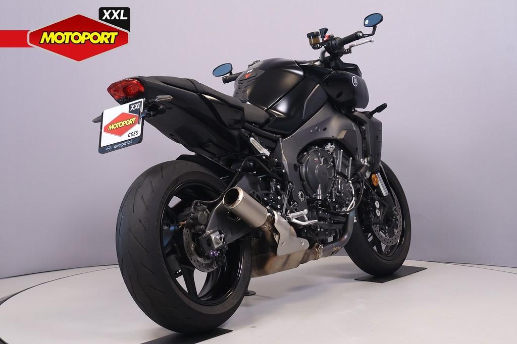 Yamaha MT 10, Bedrijf, Naked bike