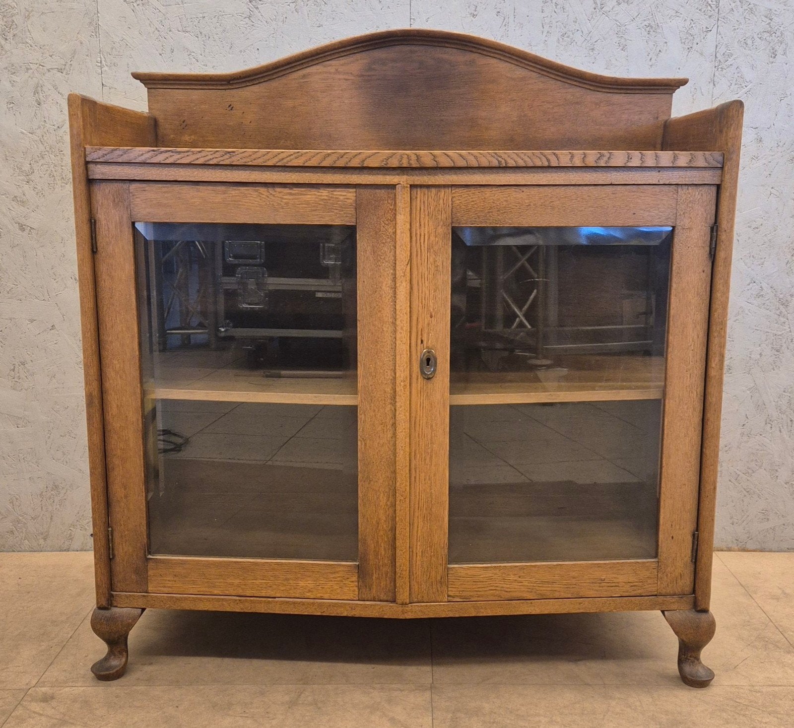 Antiek eiken vitrinekastje / brocante kast met glas, Ophalen