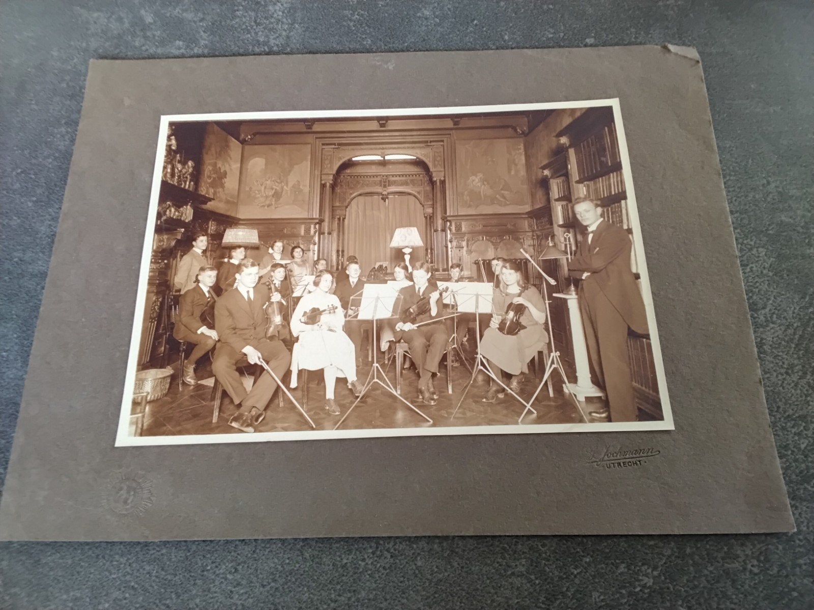 Foto op dik papier Jochmann Utrecht Huisorkest 1924, Gebruikt, Foto, Ophalen of Verzenden, Voor 1940