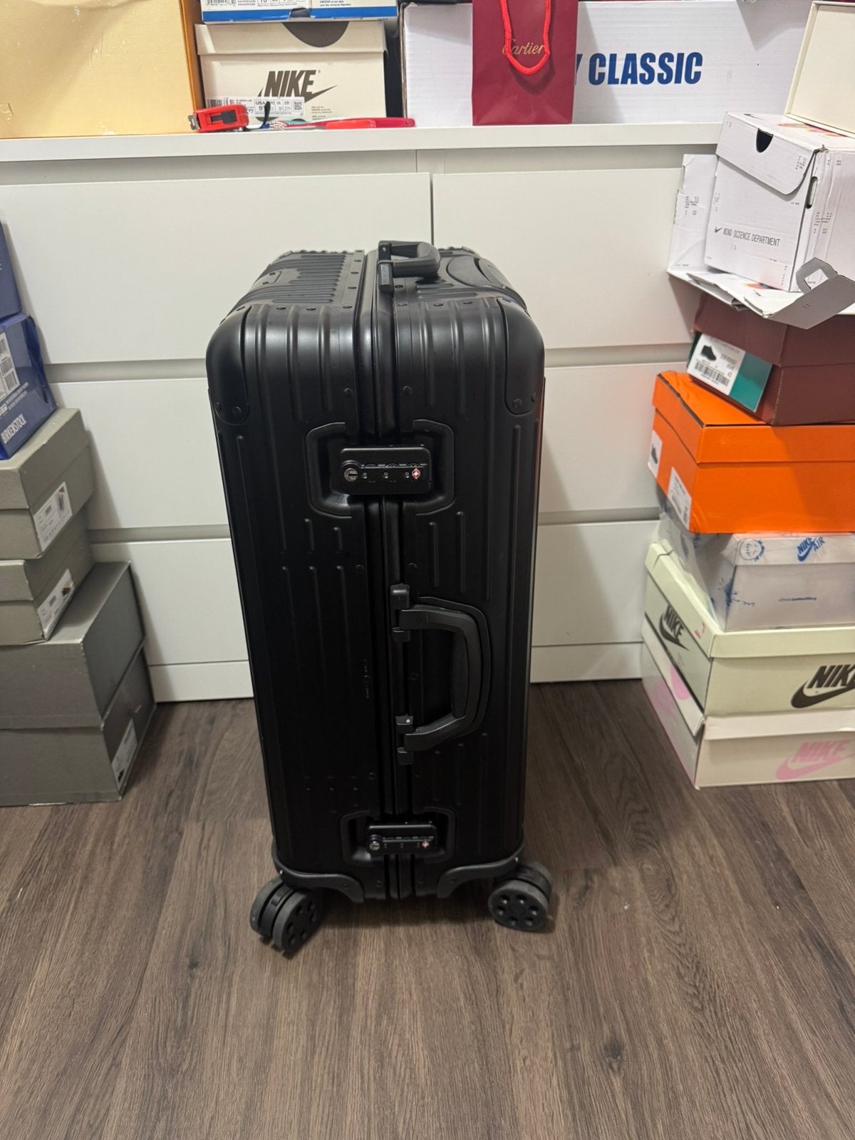 RIMOWA Essential Cabin Zwart – Nieuw / Ongebruikt, Sieraden, Tassen en Uiterlijk, Hard kunststof, Nieuw, Minder dan 50 cm, Ophalen of Verzenden