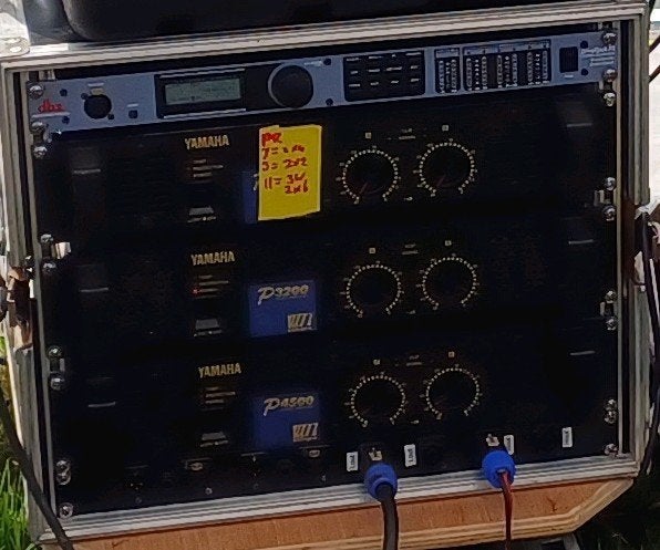gevraagd defecte yamaha p1600 p3200 of p4500, Ophalen of Verzenden, Gebruikt, Minder dan 500 watt