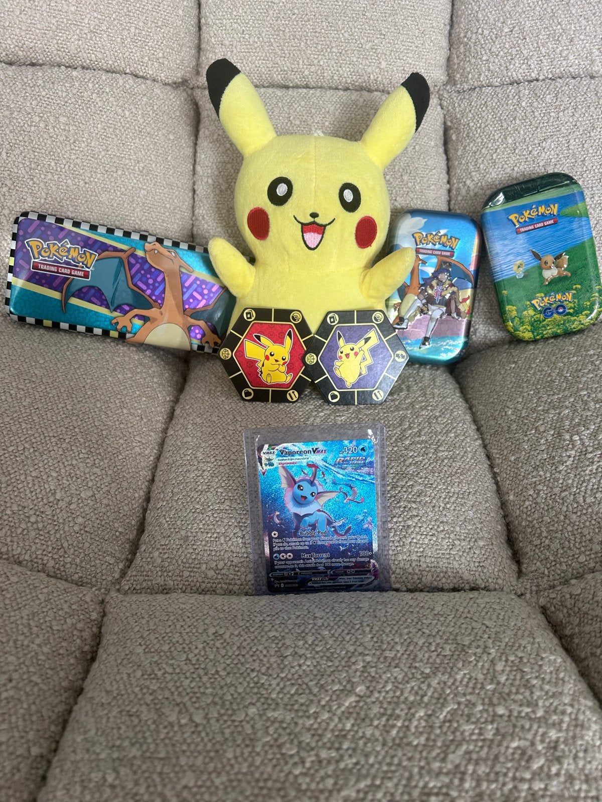 Waardevolle Pokémon Vaporeon VMAX kaart, Ophalen of Verzenden, Zo goed als nieuw, Meerdere kaarten, Foil