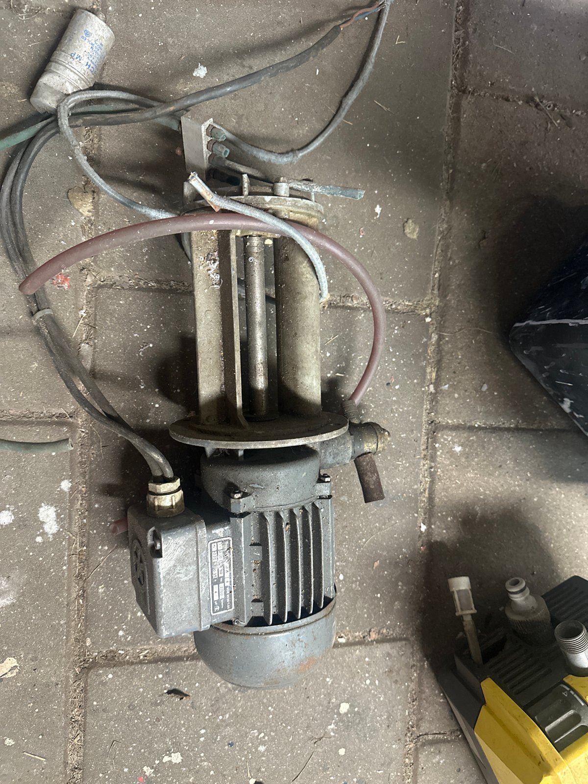 Gebruikte Elektromotor - 0.18 kW, 2700 tpm, Doe-het-zelf en Verbouw, Motoren, Ophalen, Gebruikt, Elektromotor, 1800 rpm of meer