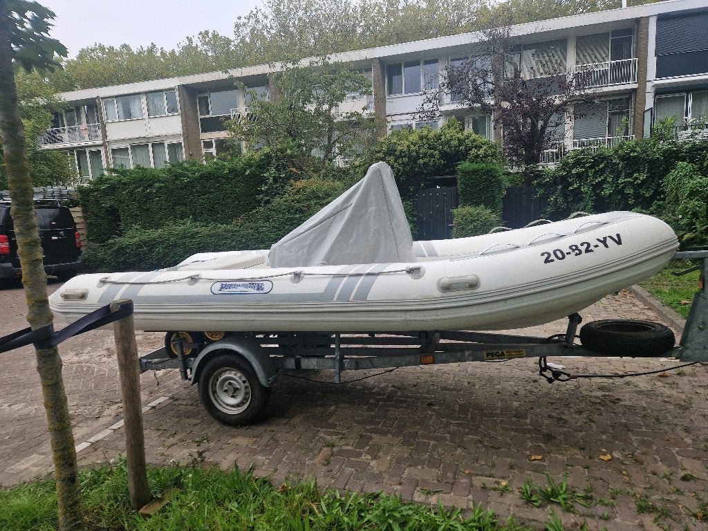 Rib rubberboot 4.7 meter  en pega boottrailer 6 meter