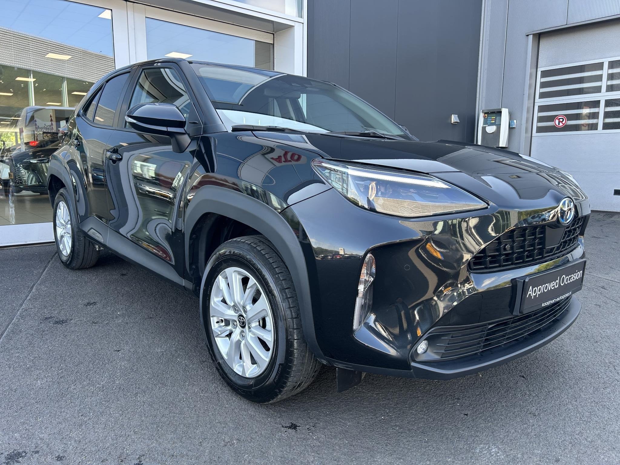 Toyota Yaris Cross 1.5 Hybrid Dynamic Edition | PDC V+A | Ac, Auto's, Stof, Gebruikt, 116 pk, Zwart