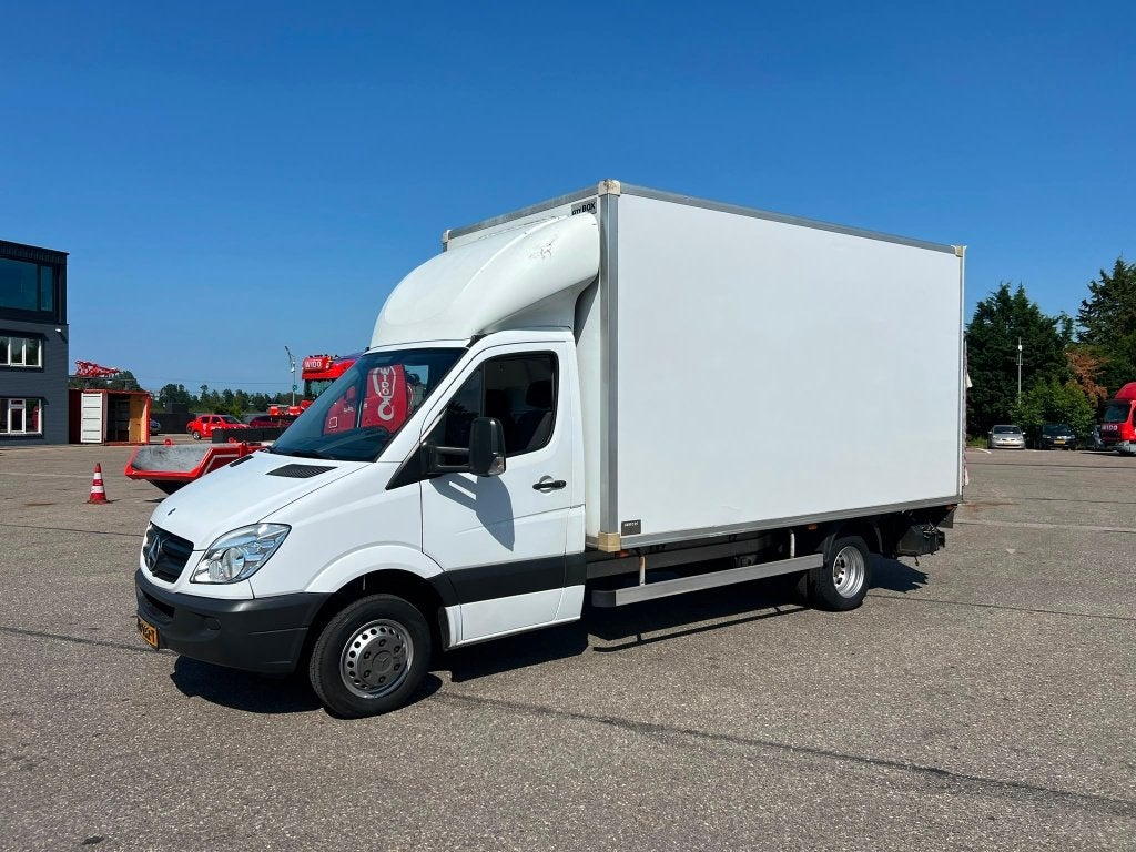 Mercedes-Benz Sprinter bakwagen 2013, Auto's, Bestelauto's, Euro 5, Zwart, 4 cilinders, 129 pk
