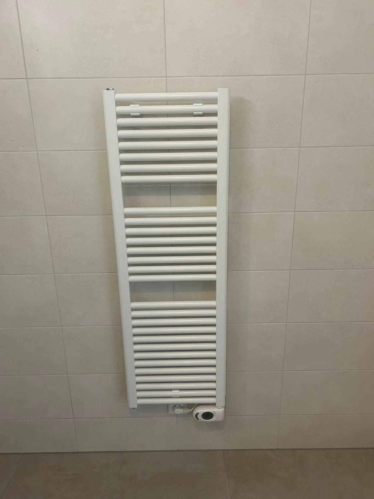 Designradiator elektrisch, Ophalen, Radiator, Minder dan 60 cm, Zo goed als nieuw