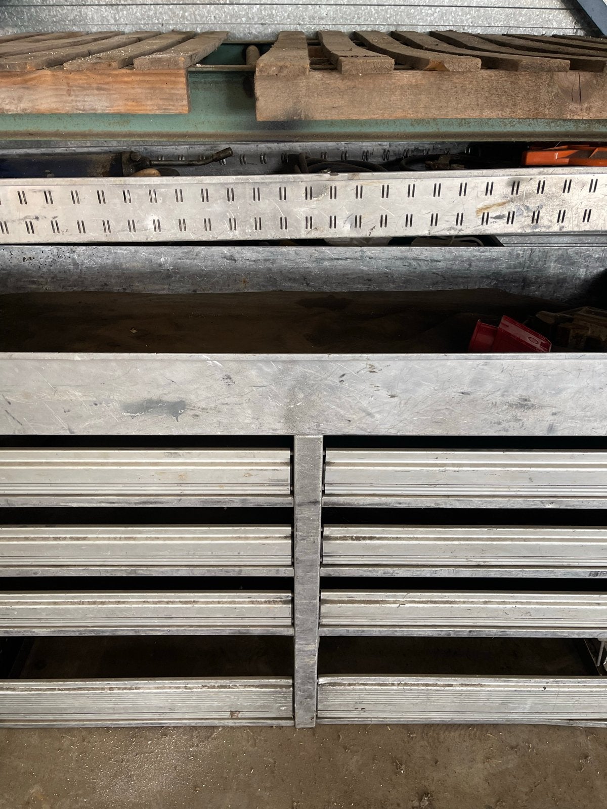 Robuuste aluminium inbouwladekast werkbus, Ophalen, Gebruikt, 120 tot 170 cm
