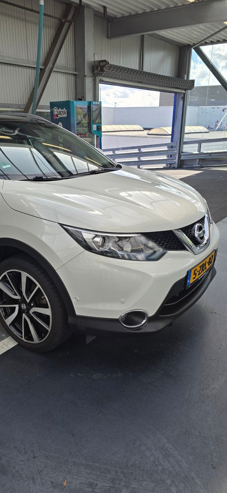 Nissan Qashqai 1.2 Automaat Dig-t 85KW 2WD CVT 2015 Wit, Auto's, Nissan, Qashqai, Benzine, B, SUV of Terreinwagen, Automaat, Origineel Nederlands