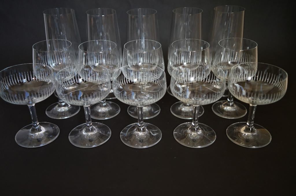 mid century servies wijn bier geslepen glas CND kristal 15x., Glas of Glazen, Ophalen of Verzenden, Overige stijlen, Glas