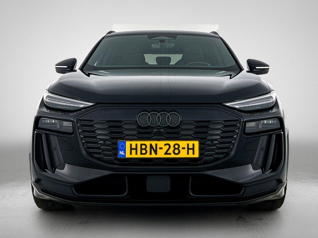 Audi Q6 e-tron S edition performance 100 kWh 306 PK | S-line, Auto's, Audi, 12 maanden, Gebruikt, Leder en Stof, Zwart