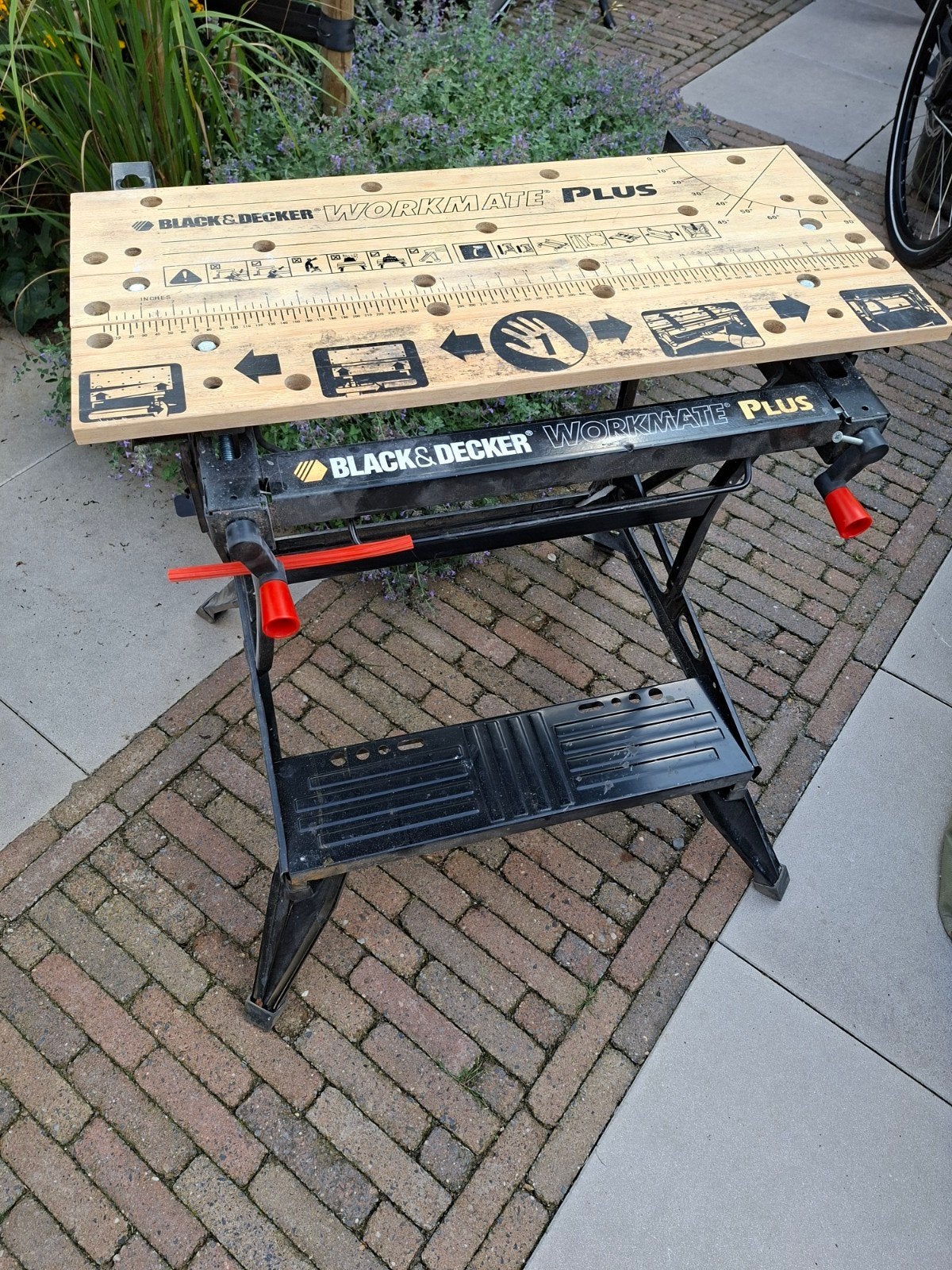 Black & Decker Workmate Plus werkbank, Doe-het-zelf en Verbouw, Ophalen, Gebruikt, 70 tot 120 cm, Bankschroef