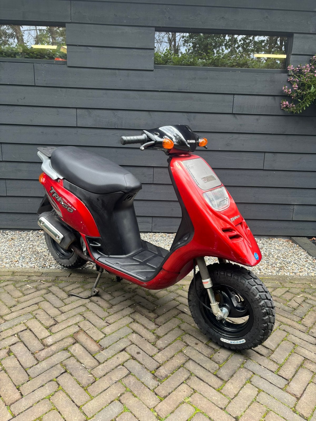 piaggio typhoon 50cc, Fietsen en Brommers, Scooters | Piaggio, Zo goed als nieuw, Overige modellen, Tweetakt, Ophalen