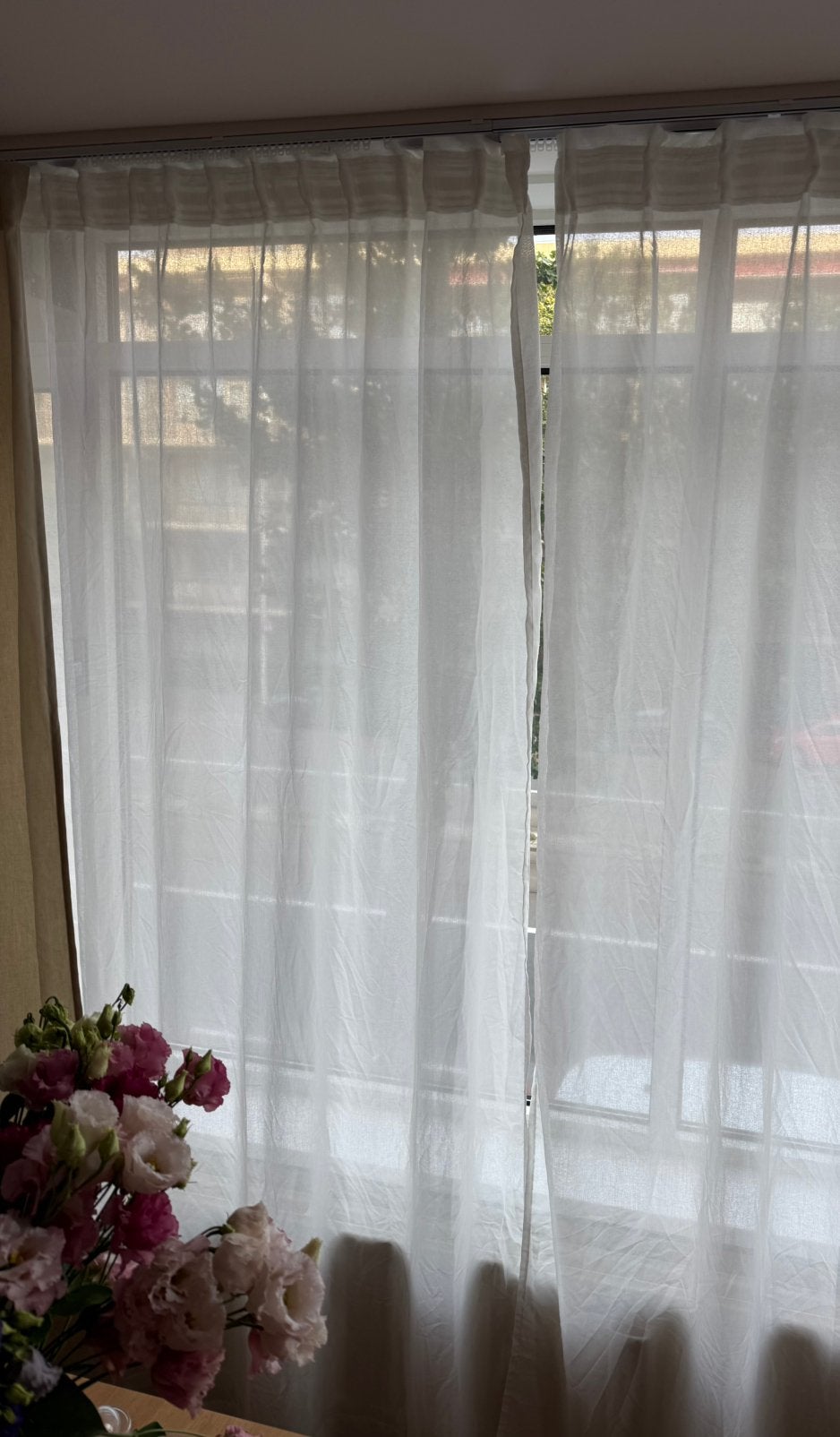 8 stuks Ikea vitrage 1.40 b x 2.30 h wit, Huis en Inrichting, Vitrage, Met haken, Ophalen of Verzenden, Zo goed als nieuw