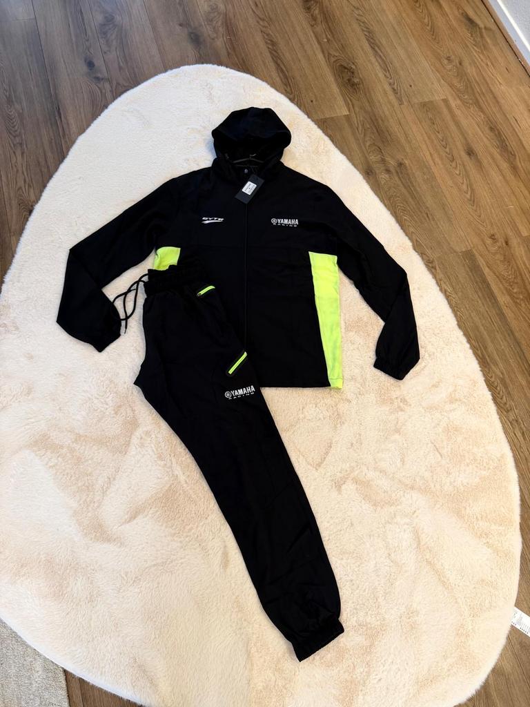 Nieuw Yamaha trainingspak - ongedragen, Kleding | Heren, Sportkleding, Zwart, Nieuw, Overige maten, Ophalen of Verzenden
