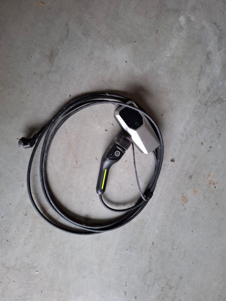 Laadkabel, Auto diversen, Laadpalen, Ophalen of Verzenden, Zo goed als nieuw, Laadkabel