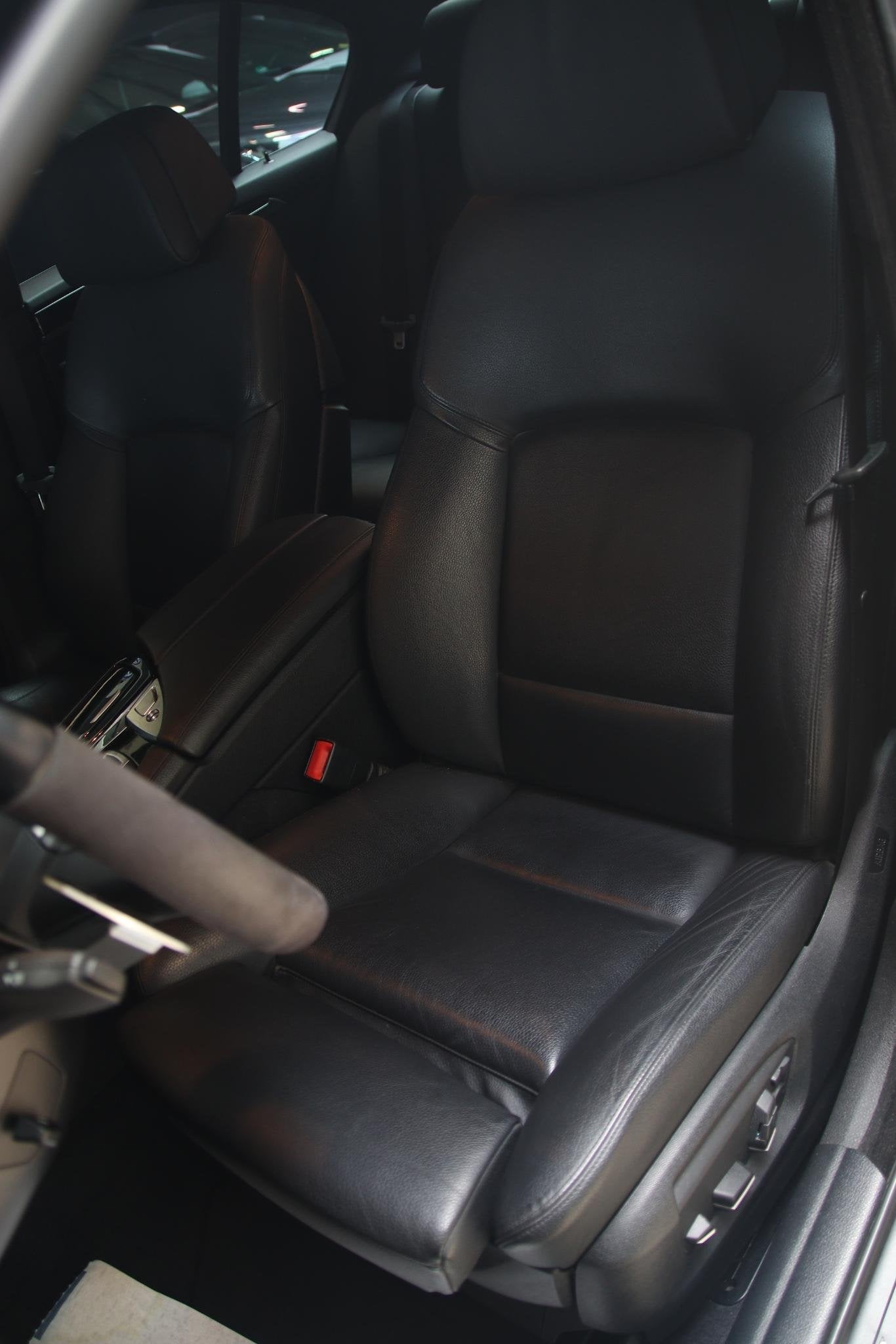 BMW 5-serie 535xd M Sport High Executive HUD-XENON-MEMORY, Auto's, Automaat, Gebruikt, 2993 cc, 2000 kg