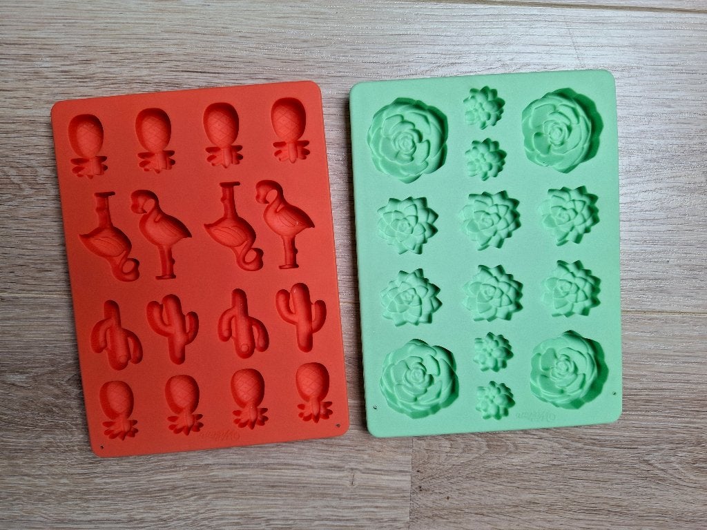 2x Siliconen mallen van Wilton, Ophalen of Verzenden, Gebruikt, Taarten of Cupcakes, Bakvorm