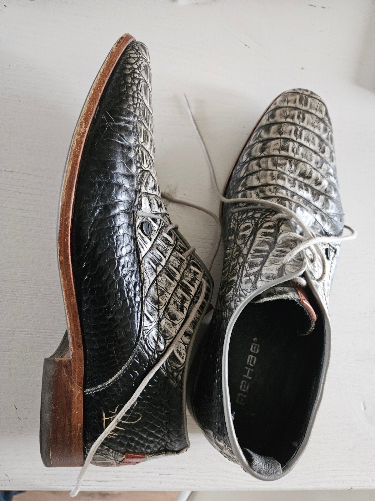 Rehab herenschoenen maat 43 met krokodillenprint, Kleding | Heren, Ophalen, Zwart, Zo goed als nieuw, Rehab