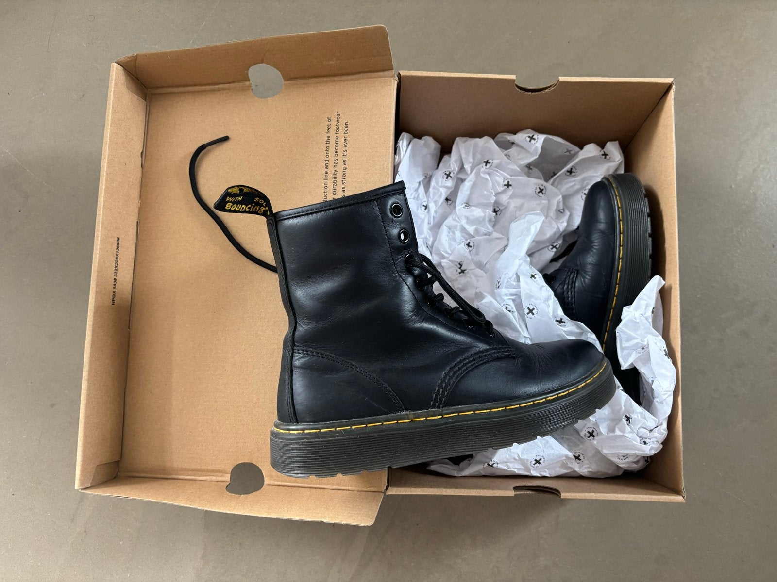 Dr. Martens Thurston laarzen mt 38, Kleding | Dames, Zwart, Lage of Enkellaarzen, Ophalen of Verzenden, Zo goed als nieuw