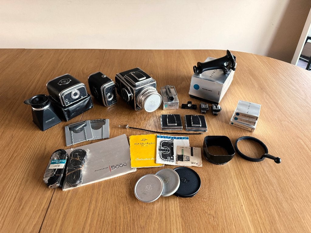 Hasselblad 500C + Planar 2,8/80mm + acc | zeer complete set!, Ophalen of Verzenden, Gebruikt, Spiegelreflex, Overige Merken