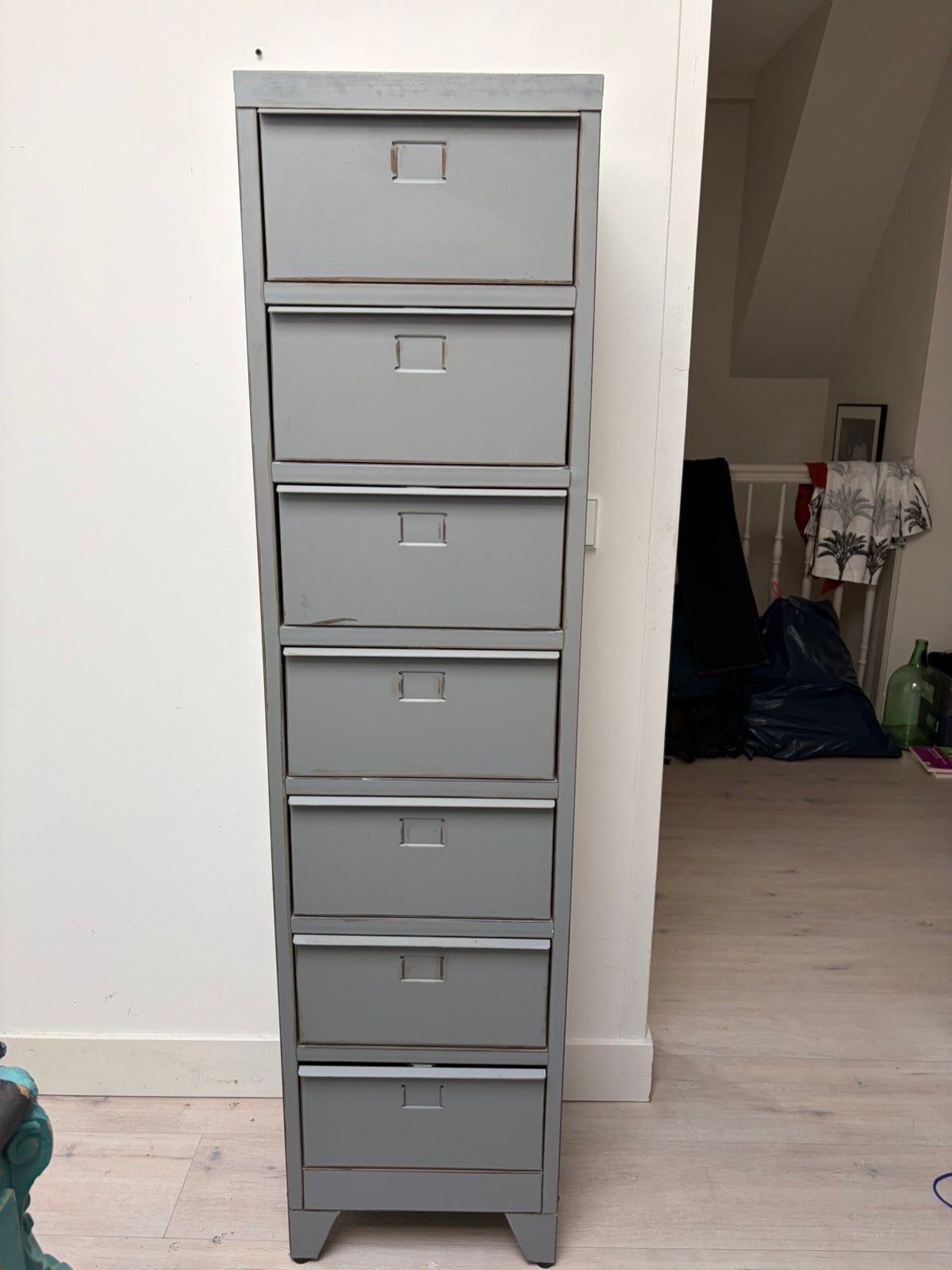 Metalen klepkast grijs, Ophalen