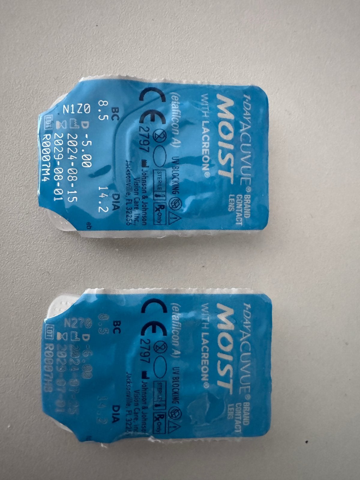 Acuvue Moist en Oasys lenzen (daglenzen) -5.00 en -6.00, Ophalen of Verzenden, Nieuw, Ogen, Overige typen
