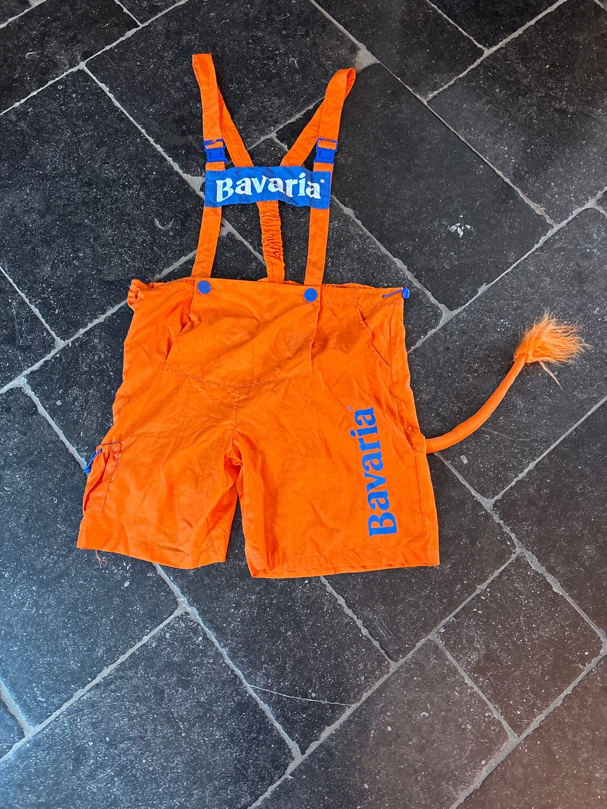 Mega Oranje Fanpakket: Kleding, Accessoires & Decoratie, Ophalen of Verzenden, Gebruikt, Feestartikel, Oranje of Koningsdag