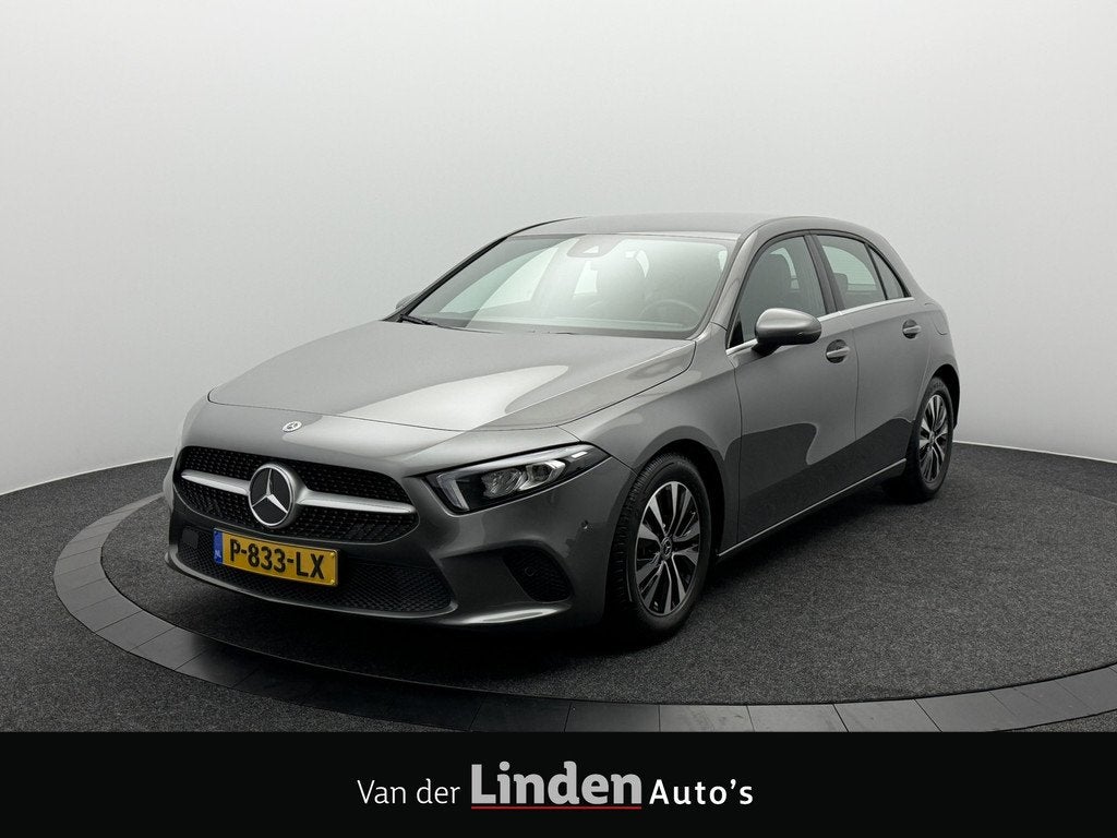 Mercedes-Benz A-Klasse 180 Business Solution | Widescreen |, Auto's, 136 pk, 4 cilinders, Leder en Stof, Origineel Nederlands
