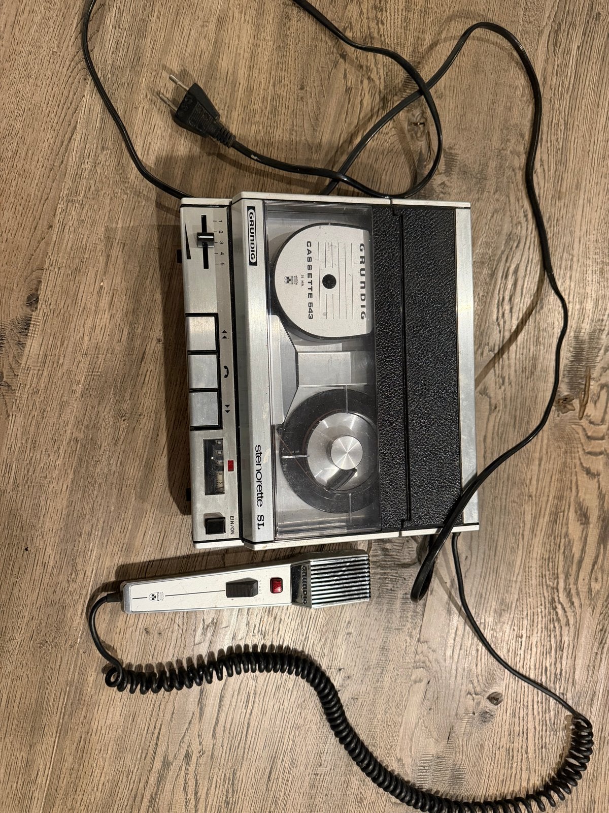 Grundig Stenorette SL Bandrecorder met microfoon, Ophalen of Verzenden, Bandrecorder, Met banden