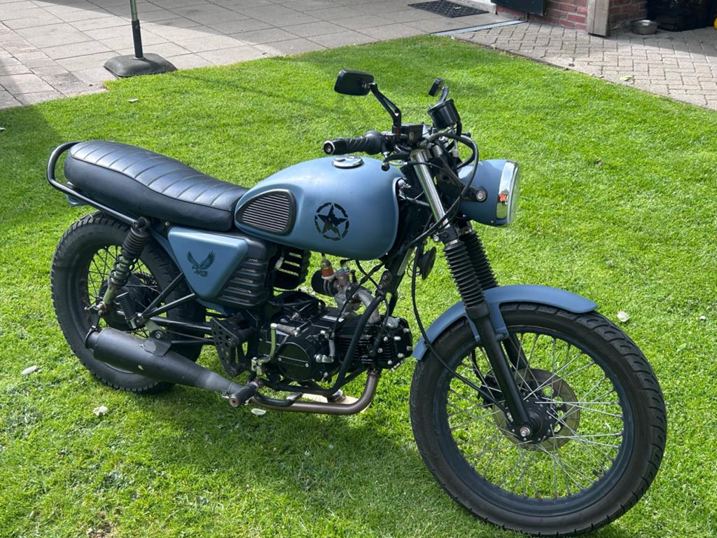Unieke Custom Gebouwde bromfiets - Scrambler Stijl, Fietsen en Brommers, Brommers | Overige merken, Ophalen, Gebruikt, 125 cc