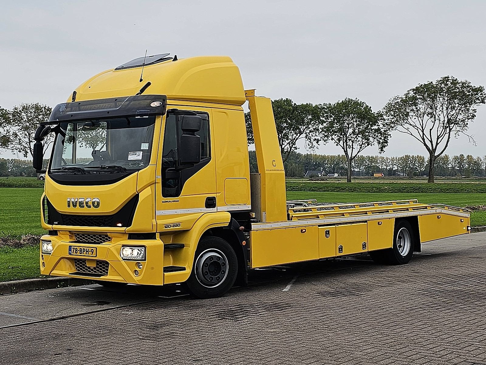 IVECO 120E28 EUROCARGO fly deck 2 cars, Automaat, 281 pk, Euro 6, Iveco