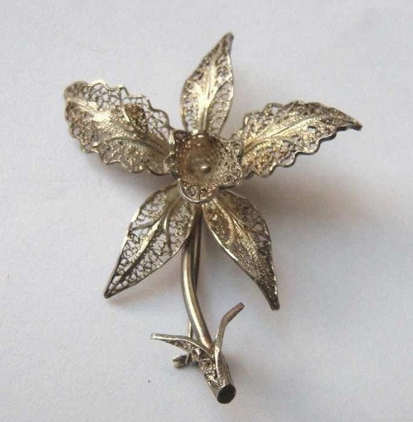 Prachtige antieke zilveren filigrain broche - Orchidee (775), Sieraden, Tassen en Uiterlijk, Broches, Ophalen of Verzenden, Zo goed als nieuw