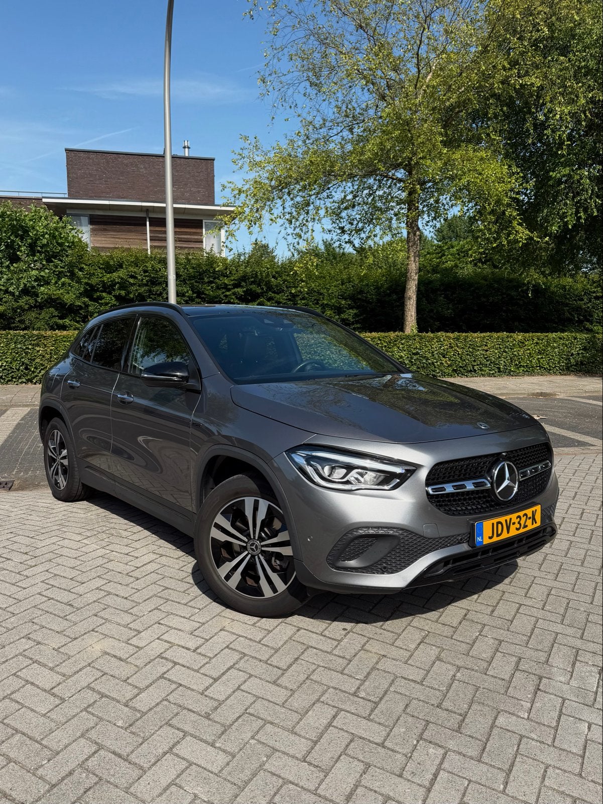 Mercedes-Benz GLA 250 e Business - Automaat |Panoramadak, 1800 kg, 1675 kg, 160 pk, Plug-in hybride