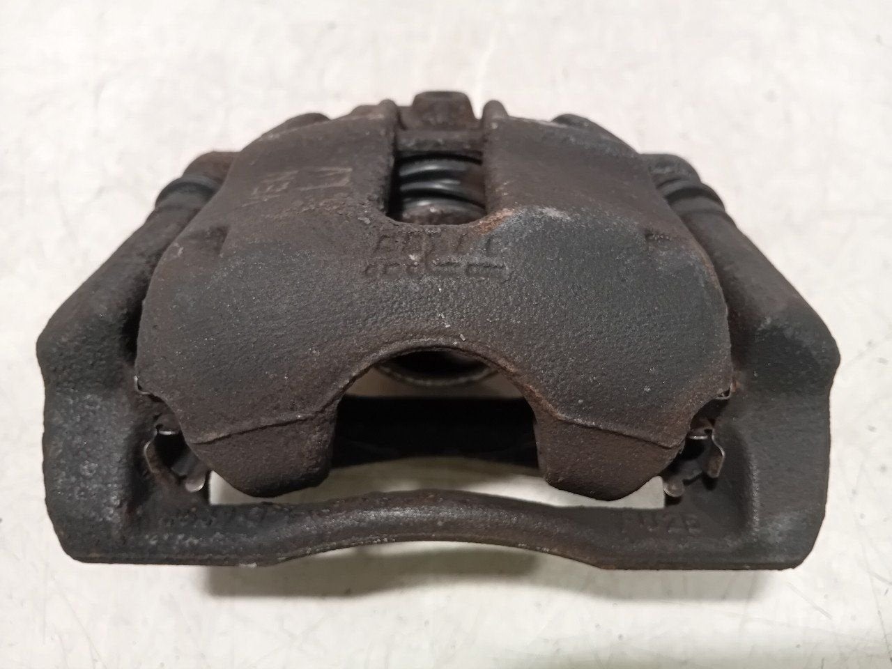 Remklauw links voor Renault Clio, Onderdelen@venauto.nl, Van der Ven Autorecycling B.V., Gebruikt, Ettenseweg 76, 4706 PB Roosendaal, The Netherlands